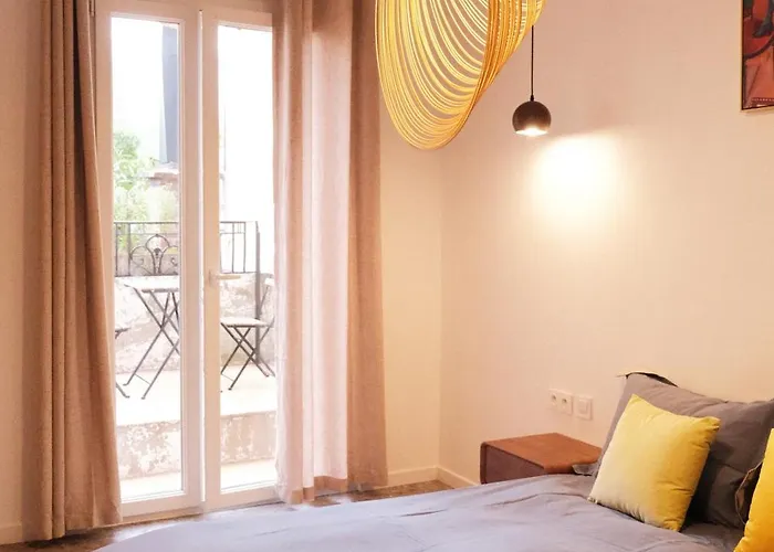 Sejour Chic Et Cosy Au Coeur De Versailles